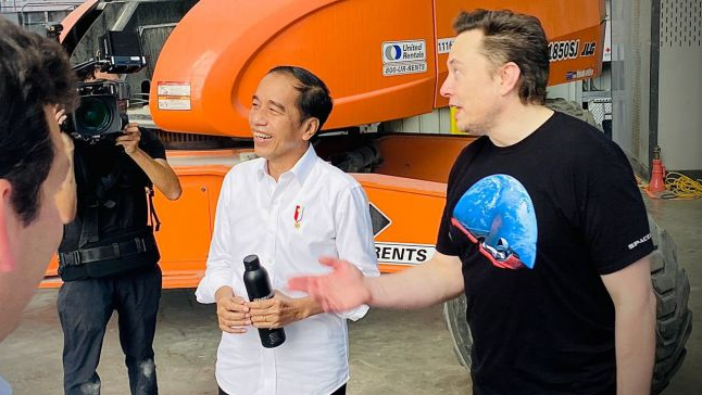 Elon Musk Datang di Bali Minggu 19 Mei Akan Meresmikan Starlink Bersama Jokowi